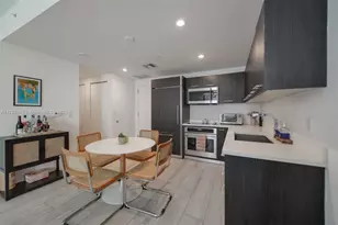 45 SW 9th St, Miami, FL 33130 - Photo 9