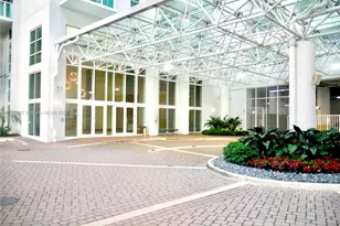 31 SE 5th St, Miami, FL 33131 - Photo 37