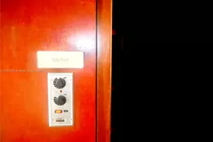 31 SE 5th St, Miami, FL 33131 - Photo 59