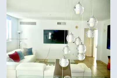 31 SE 5th St #2611, Miami, FL 33131 - Photo 9