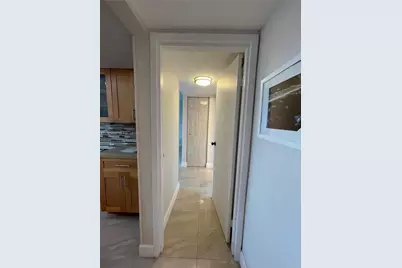 2655 Collins Ave #1906, Miami Beach, FL 33140 - Photo 11