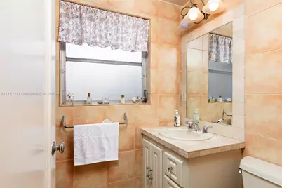 485 NE 96th St, Miami Shores, FL 33138 - Photo 23