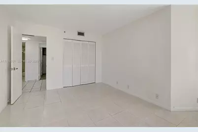 4000 Towerside Ter #302, Miami, FL 33138 - Photo 45