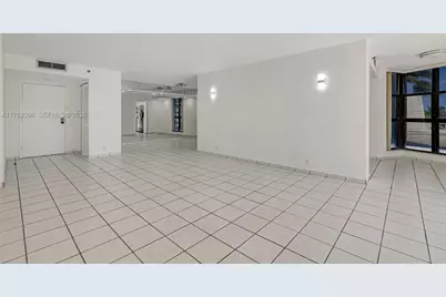 4000 Towerside Ter #302, Miami, FL 33138 - Photo 15