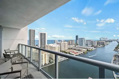 2602 E Hallandale Beach Blvd #R2703, Hallandale Beach, FL 33009 - Photo 25