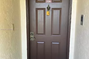 12524 Shoreline Dr, Wellington, FL 33414 - Photo 9