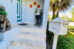 1135 SW 62nd Ave, West Miami, FL 33144 - Photo 5