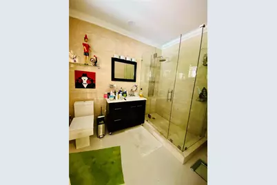 1135 SW 62nd Ave, West Miami, FL 33144 - Photo 15