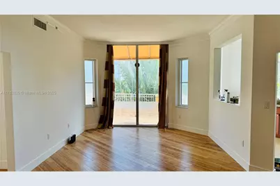 3001 NE 185th St #431, Aventura, FL 33180 - Photo 9