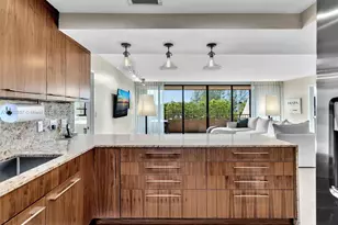 11113 Biscayne Blvd, Miami, FL 33181 - Photo 3