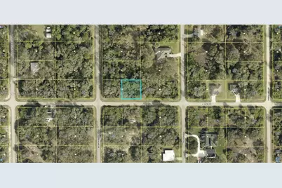 2803 E 19th St, Lehigh Acres, FL 33972 - Photo 5