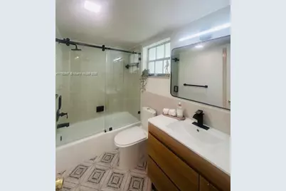 1101 Hillcrest Ct #306, Hollywood, FL 33021 - Photo 9