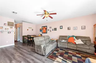 1560 NW 159th Ave, Pembroke Pines, FL 33028 - Photo 11