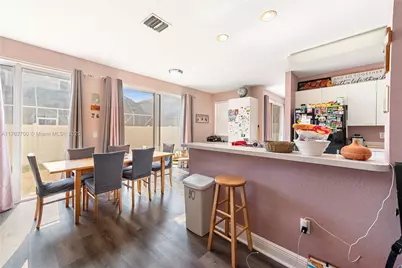 1560 NW 159th Ave, Pembroke Pines, FL 33028 - Photo 9