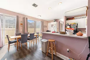 1560 NW 159th Ave, Pembroke Pines, FL 33028 - Photo 9