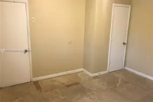 442 NW 100th St, Miami, FL 33150 - Photo 21