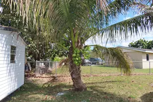 95 SW 17th Terrace, Homestead, FL 33030 - Photo 9