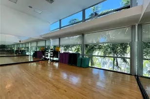 2950 NE 188th St, Aventura, FL 33180 - Photo 49