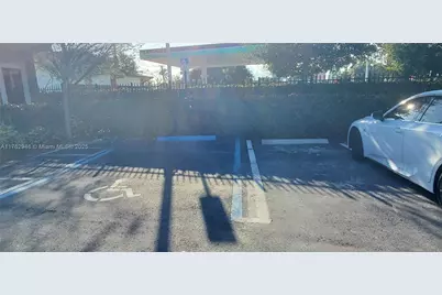 330 E McNab Rd, Pompano Beach, FL 33060 - Photo 5