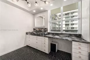 5801 Collins Ave, Miami Beach, FL 33140 - Photo 21