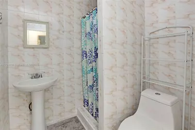 116 SW 135th Ave, Miami, FL 33184 - Photo 21