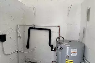 205 Seaman Ave, Opa Locka, FL 33054 - Photo 27