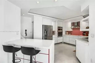 9801 Collins Ave, Bal Harbour, FL 33154 - Photo 5