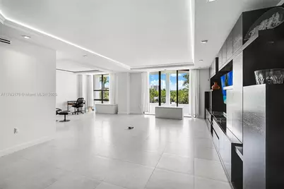 9801 Collins Ave #5M, Bal Harbour, FL 33154 - Photo 1