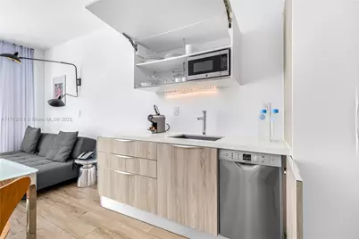 1215 West Ave #203, Miami Beach, FL 33139 - Photo 15