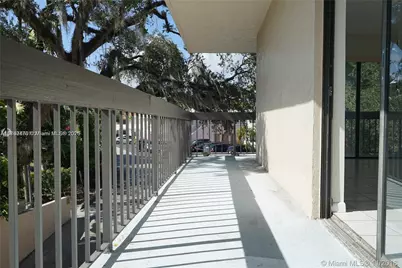 5201 Orduna Dr #12, Coral Gables, FL 33146 - Photo 23