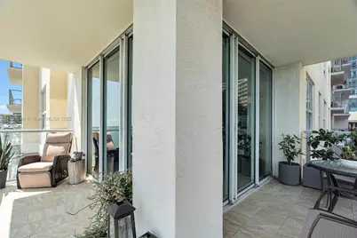1155 Brickell Bay Dr #710, Miami, FL 33131 - Photo 9