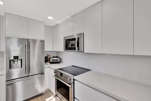 19136 Fisher Island Dr, Miami Beach, FL 33109 - Photo 15