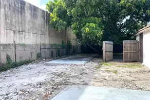 1541 SW 52nd Ave, Plantation, FL 33317 - Photo 23