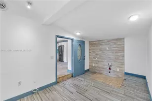 1541 SW 52nd Ave, Plantation, FL 33317 - Photo 15