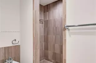 1643 Brickell Ave, Miami, FL 33129 - Photo 33