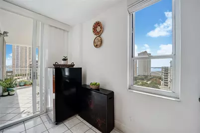 701 Brickell Key Blvd #1510, Miami, FL 33131 - Photo 7