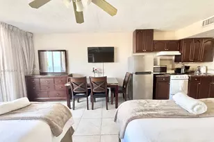 19201 Collins Ave, Sunny Isles Beach, FL 33160 - Photo 9