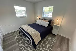 55 NW 11th Ave, Miami, FL 33128 - Photo 17