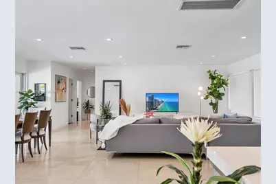 16473 NE 31st Ave, North Miami Beach, FL 33160 - Photo 3