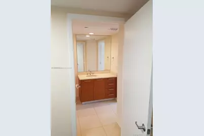 50 Biscayne Bl #1805, Miami, FL 33132 - Photo 17