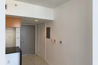 1750 N Bayshore Dr #2215, Miami, FL 33132 - Photo 7