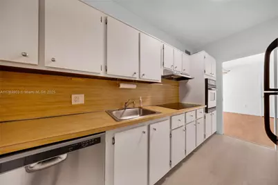 1880 S Treasure Dr #4M, North Bay Village, FL 33141 - Photo 15