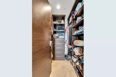 5875 Collins Ave #1704, Miami Beach, FL 33140 - Photo 25