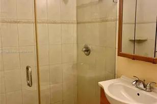 8430 NW 8th St, Miami, FL 33126 - Photo 21