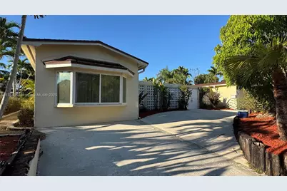 8720 SW 192nd Ter, Cutler Bay, FL 33157 - Photo 3