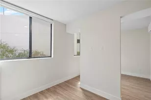 1559 NW 15th Street Rd, Miami, FL 33125 - Photo 5