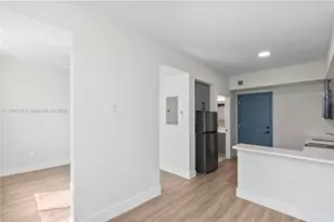 1559 NW 15th Street Rd, Miami, FL 33125 - Photo 3