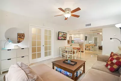 614 Executive Center Dr #102, West Palm Beach, FL 33401 - Photo 9