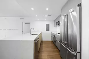 13800 Highland Dr, North Miami Beach, FL 33181 - Photo 11