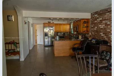 315 SW 12th Ave, Boynton Beach, FL 33435 - Photo 5